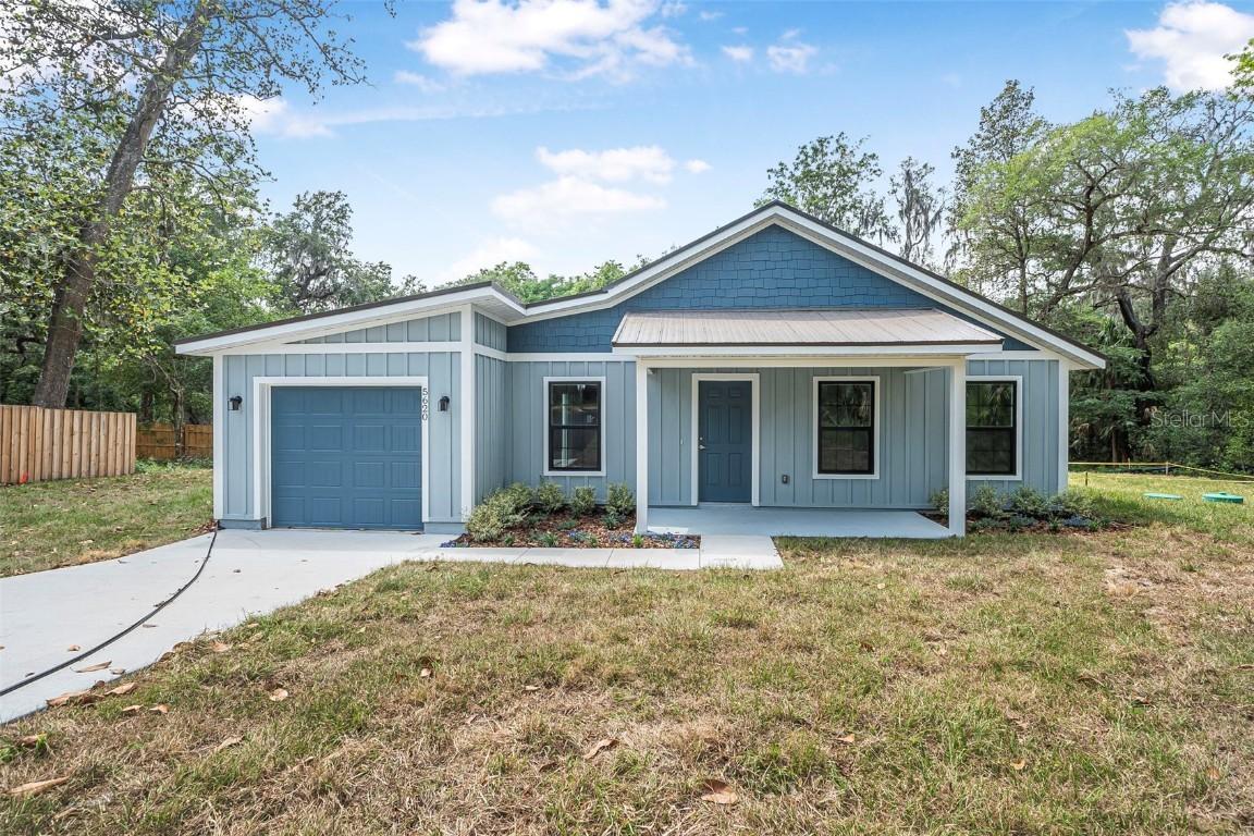 5620 Ridgewood Ave., De Leon Springs, FL 32130