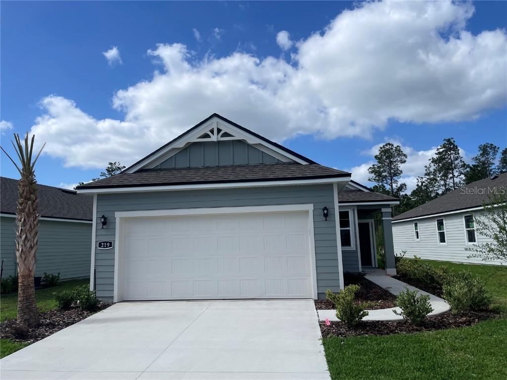 219 Montgomery Ct., Palm Coast, FL 32164