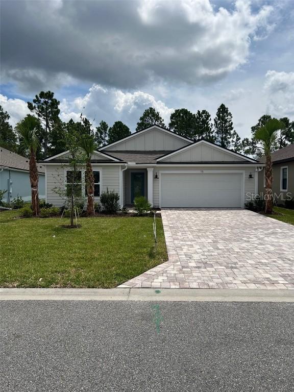 73 Green Cir., Palm Coast, FL 32164