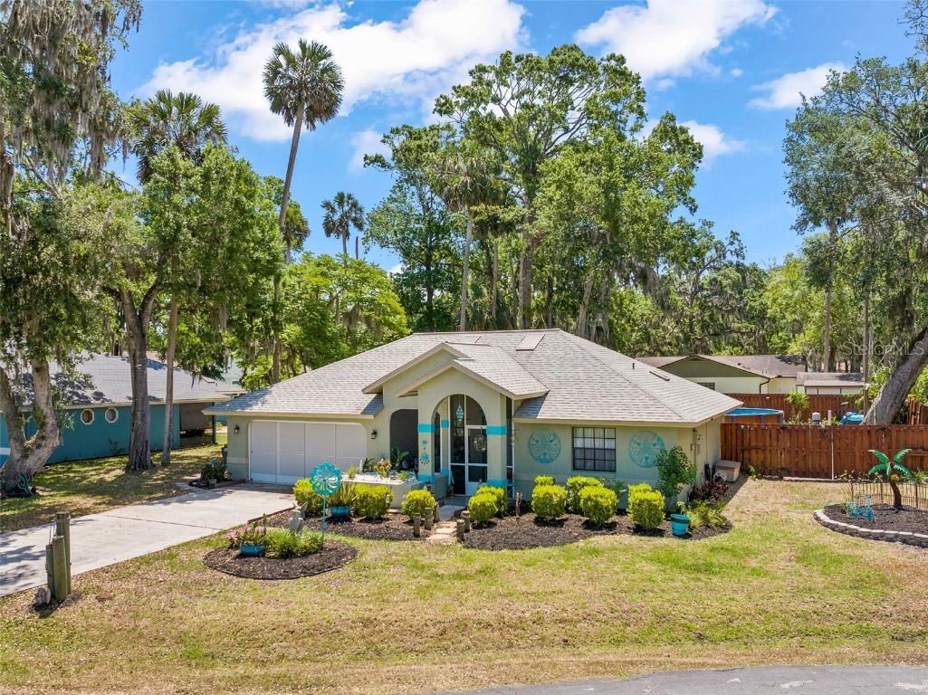 27 Black Hawk Pl., Palm Coast, FL 32137