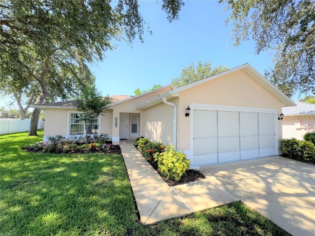 613 Clairmont Ln., South Daytona, FL 32119