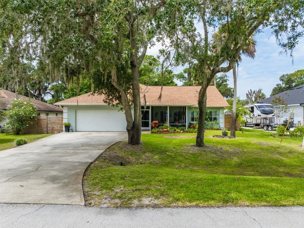 135 Lambert Ave., Flagler Beach, FL 32136