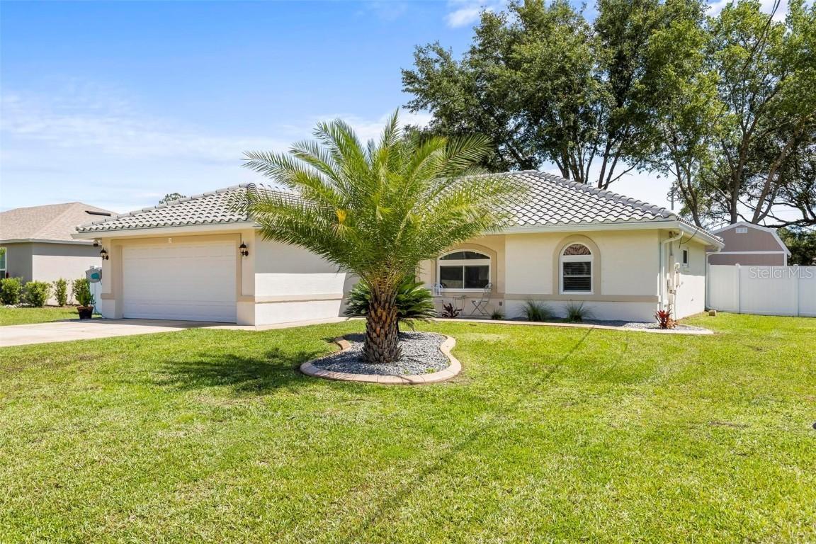 226 Pinegrove Dr., Palm Coast, FL 32164