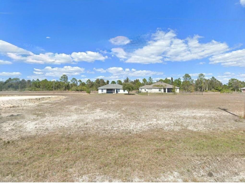 825 NE 44th Ln., Cape Coral, FL 33909