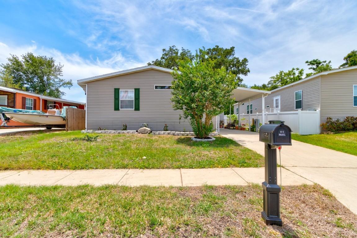 1352 Cedar Bluff, Daytona Beach, FL 32117