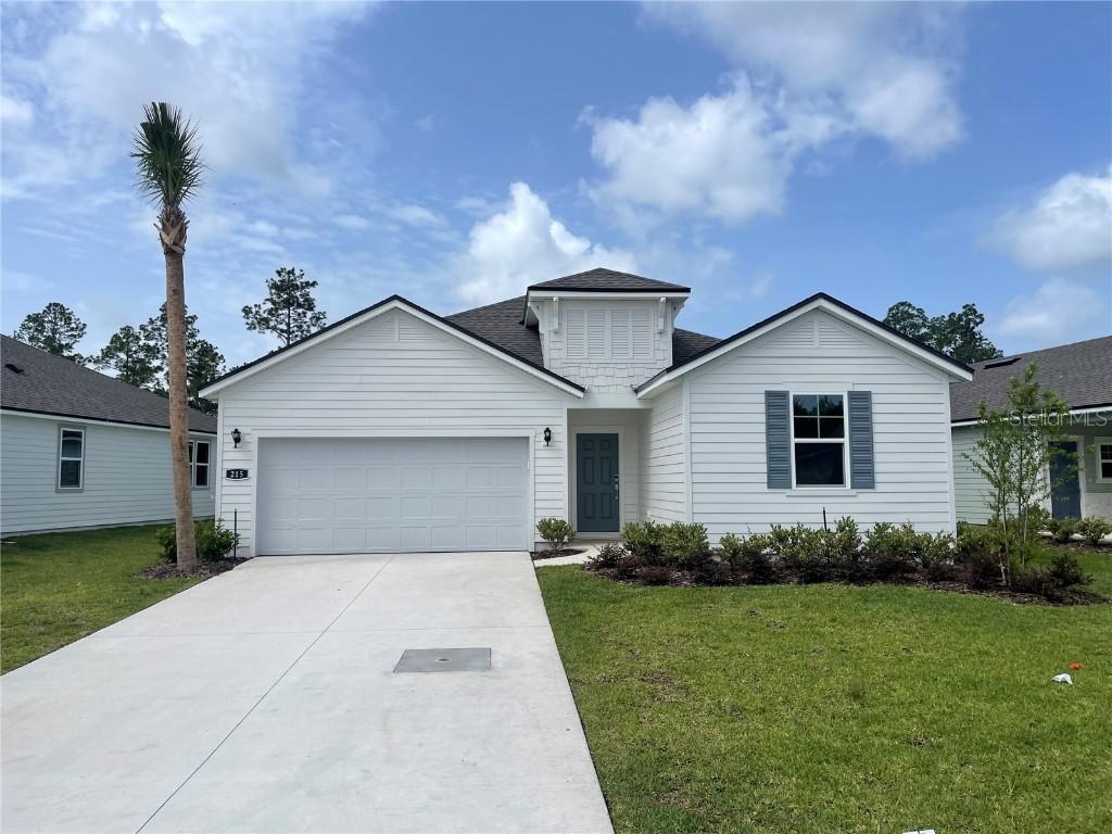 215 Montgomery Ct., Palm Coast, FL 32164