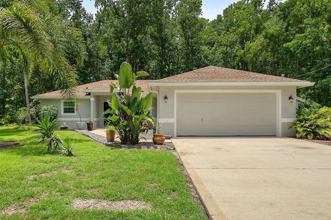 7 Zeolite Pl., Palm Coast, FL 32164