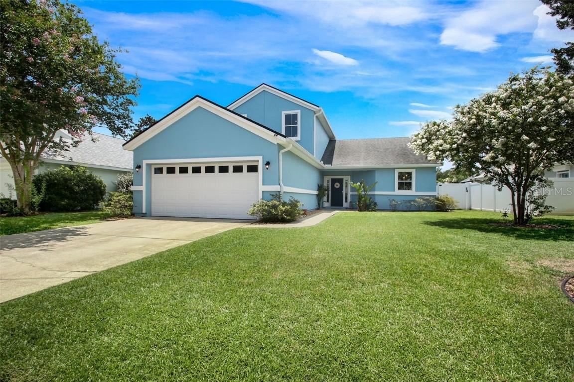 14 Comet Ct., Palm Coast, FL 32137