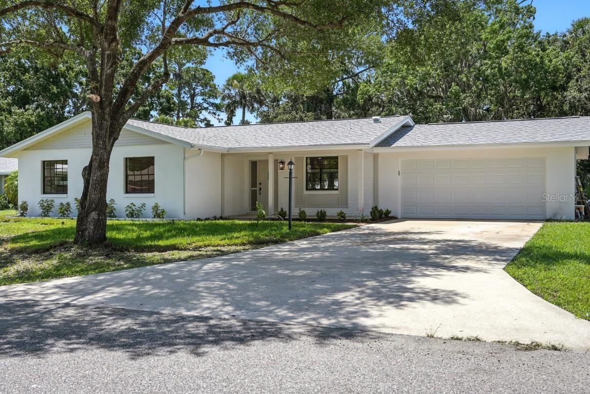 43 Courtney Pl., Palm Coast, FL 32137