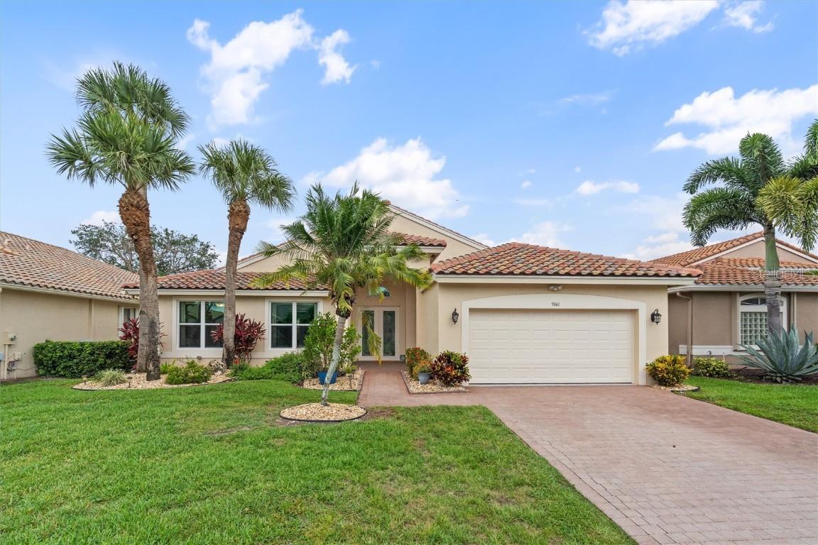 9041 Bari Ln., Boynton Beach, FL 33472
