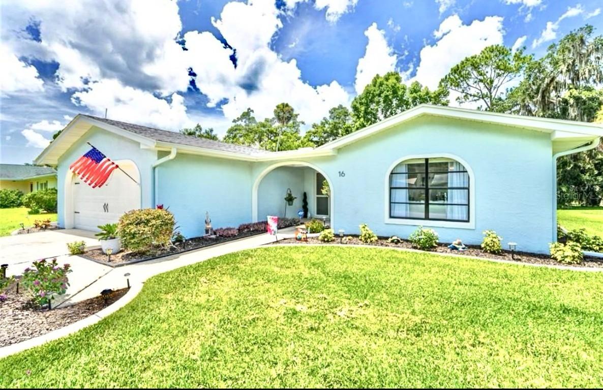 16 Courtney Pl., Palm Coast, FL 32137