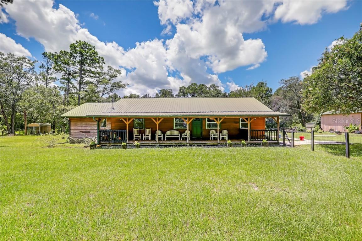 5616 Cherrytree Ave., Macclenny, FL 32063