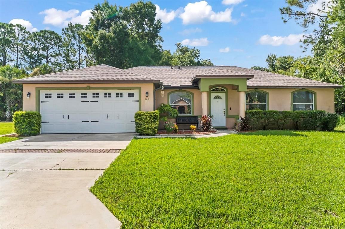 123 Putter Dr., Palm Coast, FL 32164