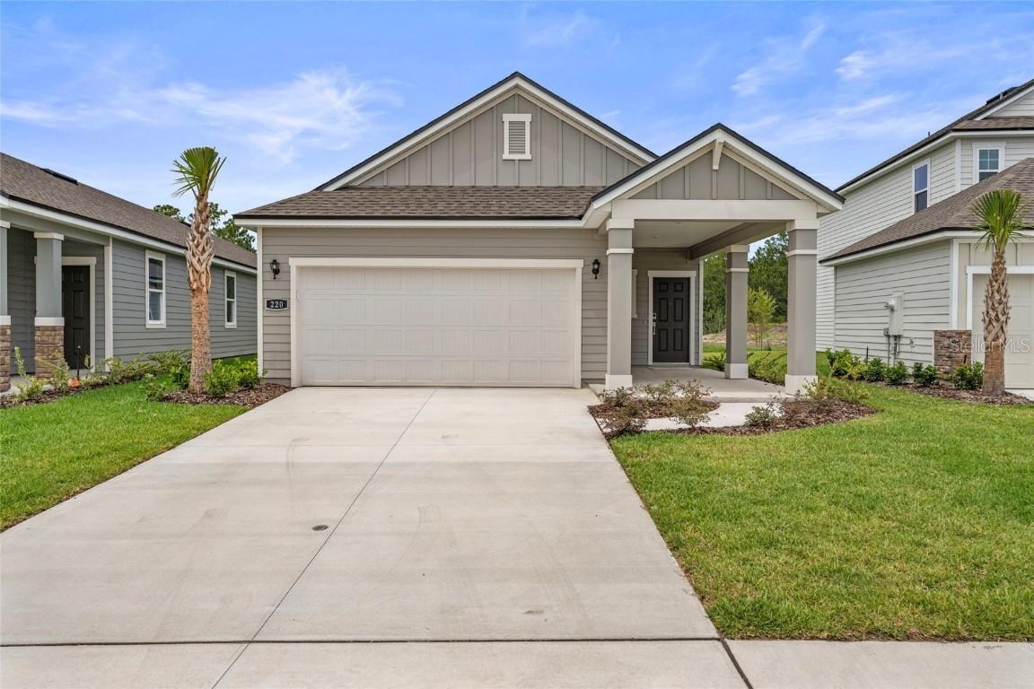 220 Montgomery Ct., Palm Coast, FL 32164