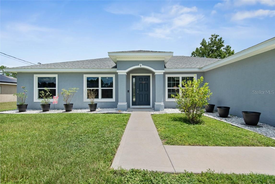 1 Llanes Pl., Palm Coast, FL 32164