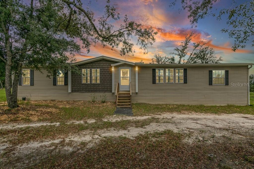 237 Little Orange Creek Rd., Hawthorne, FL 32640