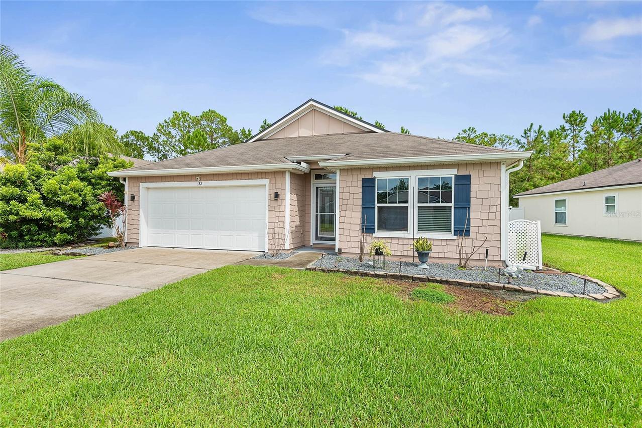 132 Fairway Ct., Bunnell, FL 32110