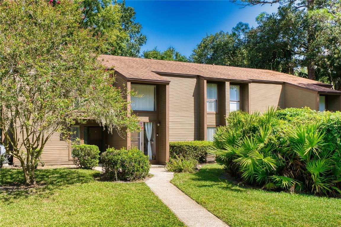 7 Surrey Ct., Palm Coast, FL 32137