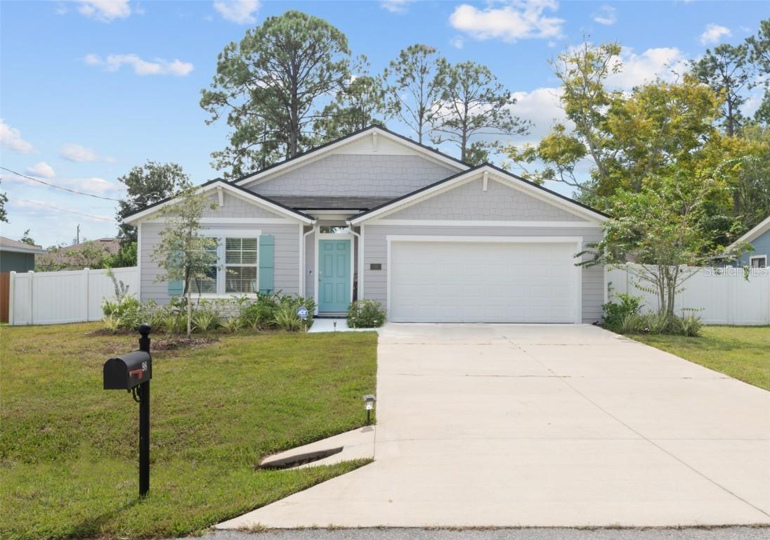 98 Raemoor Dr., Palm Coast, FL 32164