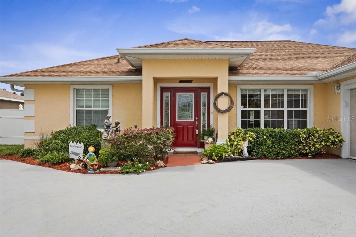 56 Louisville Dr., Palm Coast, FL 32137