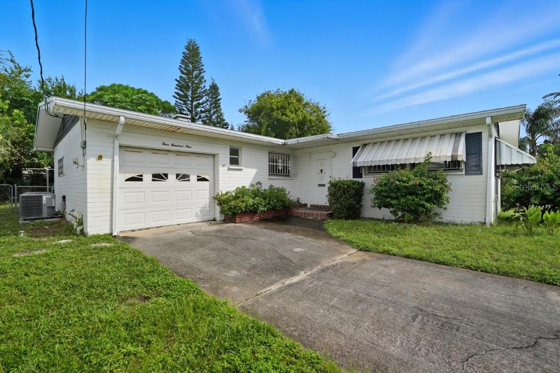 409 Manhattan Ave., Daytona Beach, FL 32118