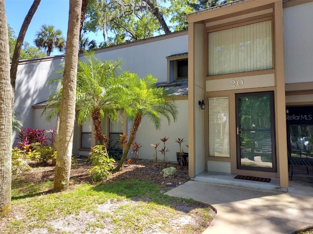 20 Mid Oaks Cir., Palm Coast, FL 32137