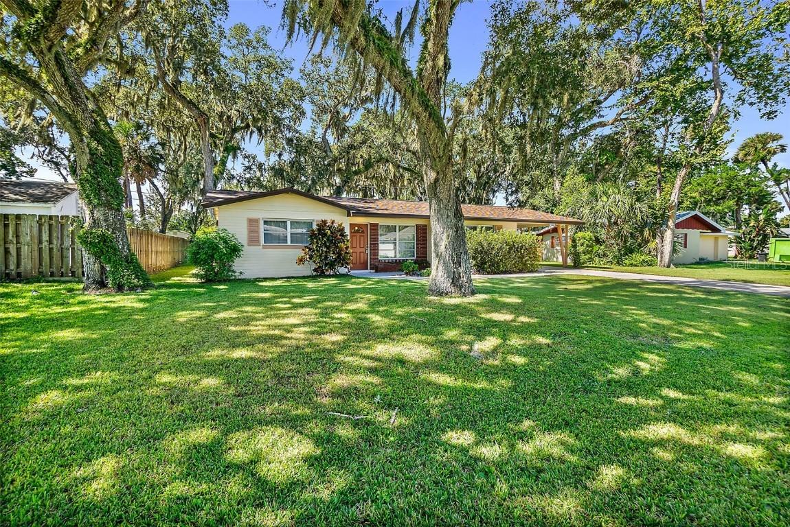 1822 Mango Tree Dr., Edgewater, FL 32132