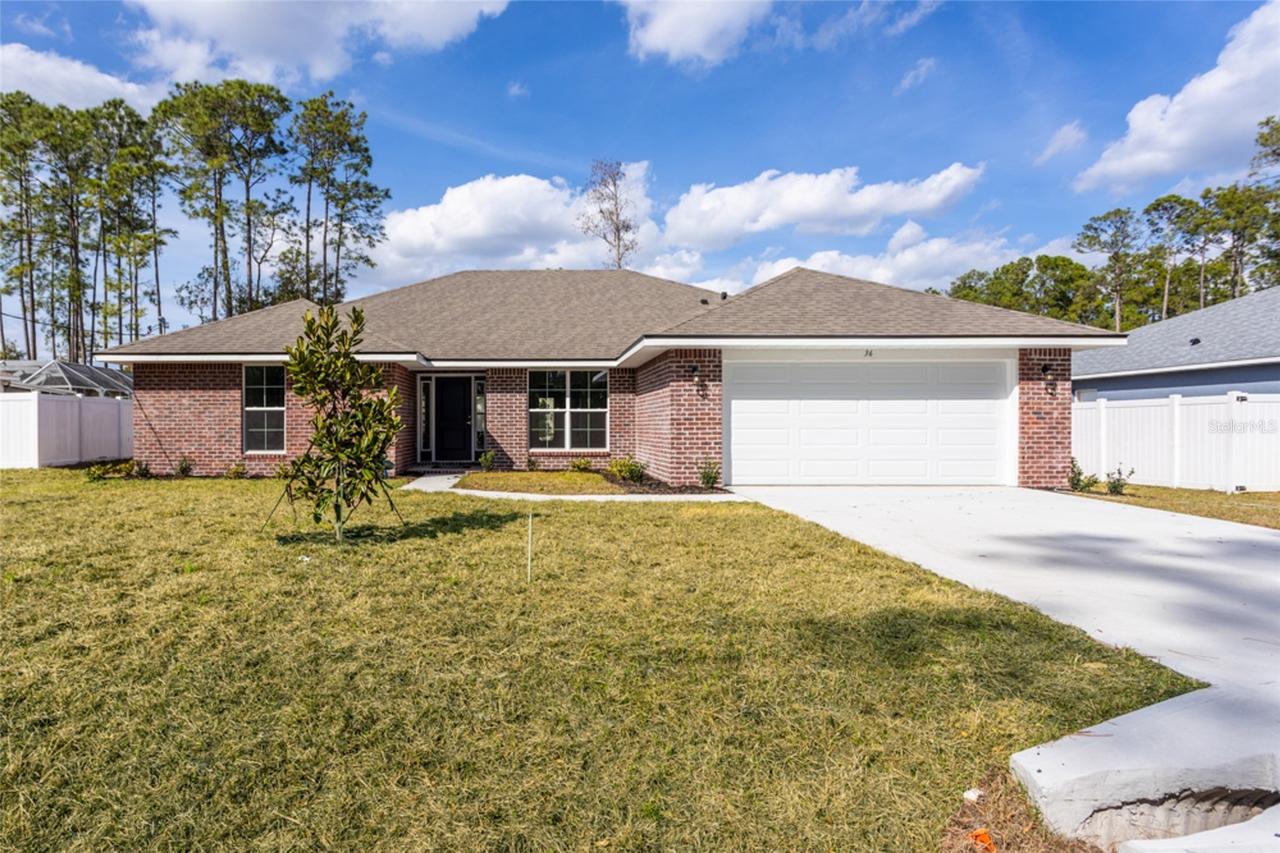 36 Raemoor Dr., Palm Coast, FL 32164