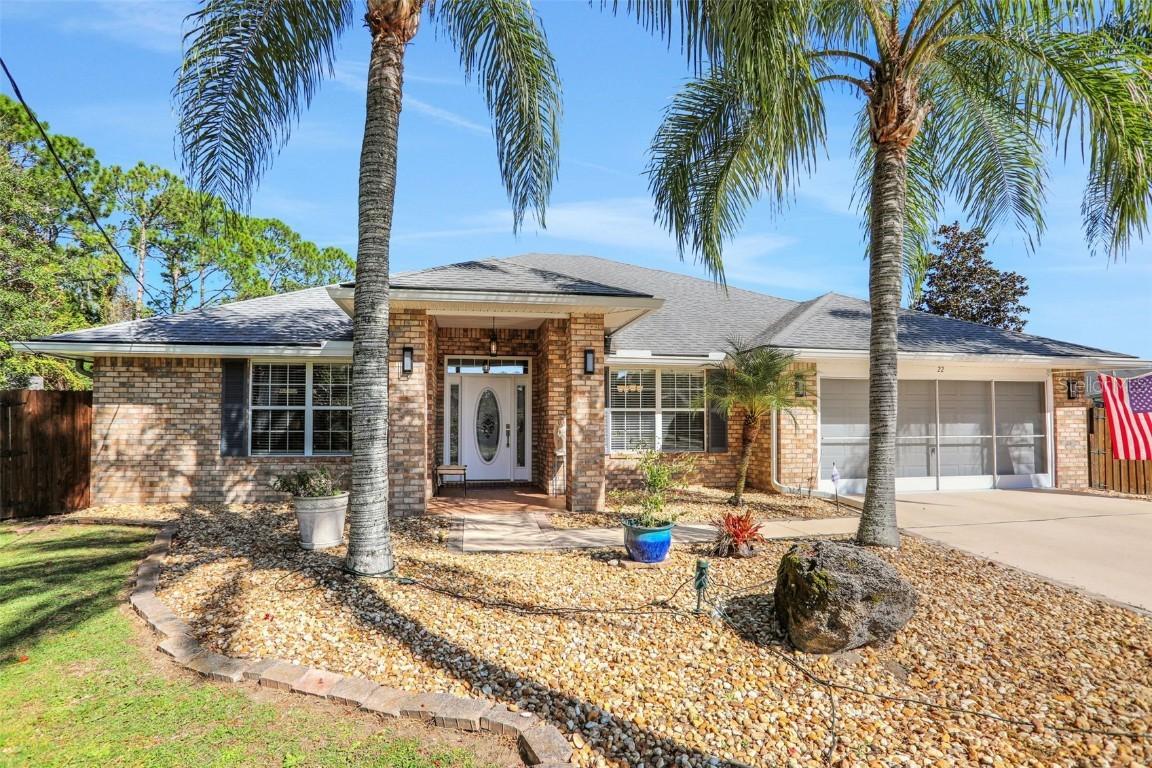 22 Burgundy Pl., Palm Coast, FL 32137