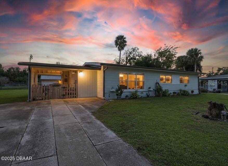 1045 Hampton Rd., Daytona Beach, FL 32114