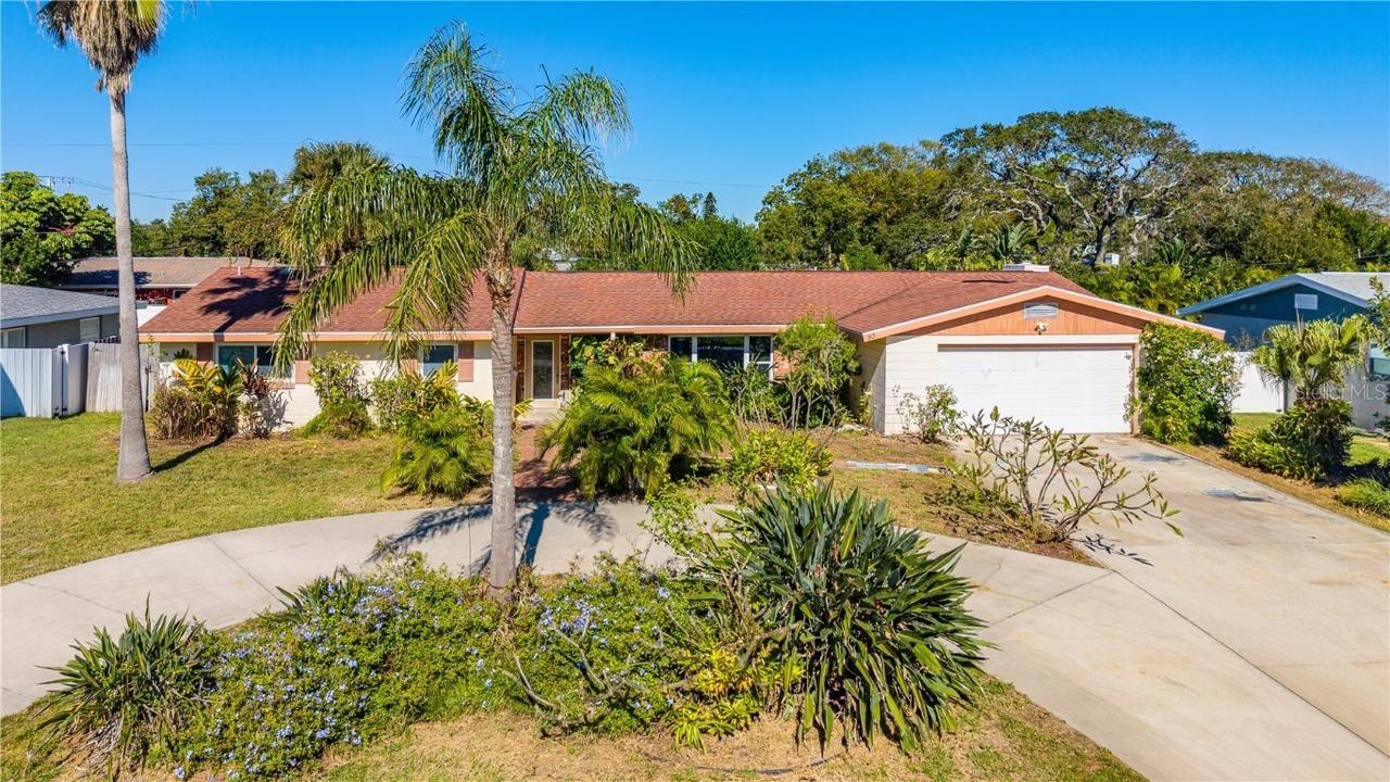 83 Wildwood Ave., Ormond Beach, FL 32176