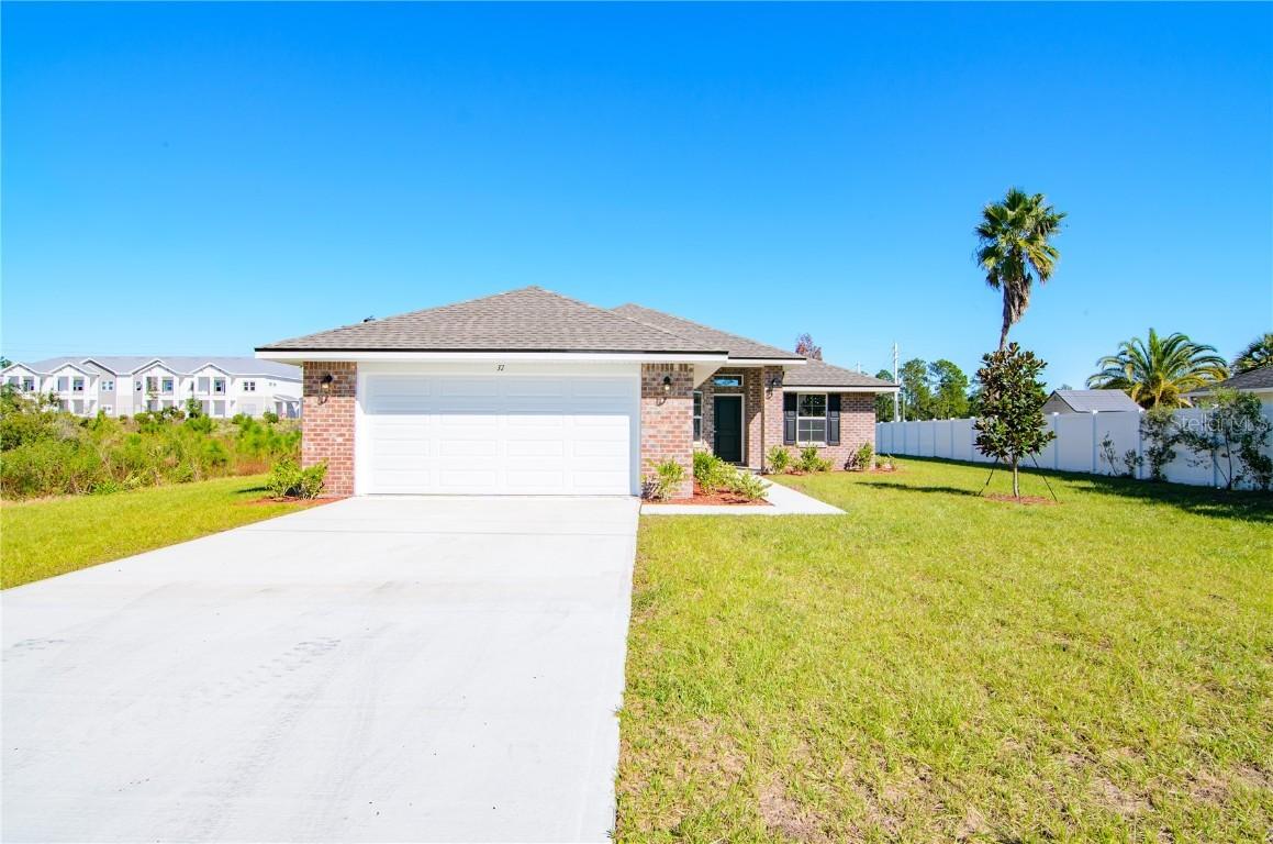 5 Butterfly Pl., Palm Coast, FL 32137