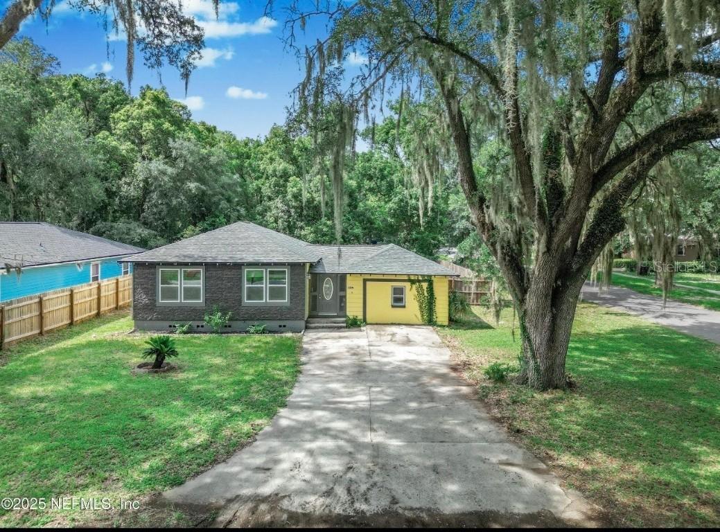 1334 NE 1st Ave., Gainesville, FL 32641