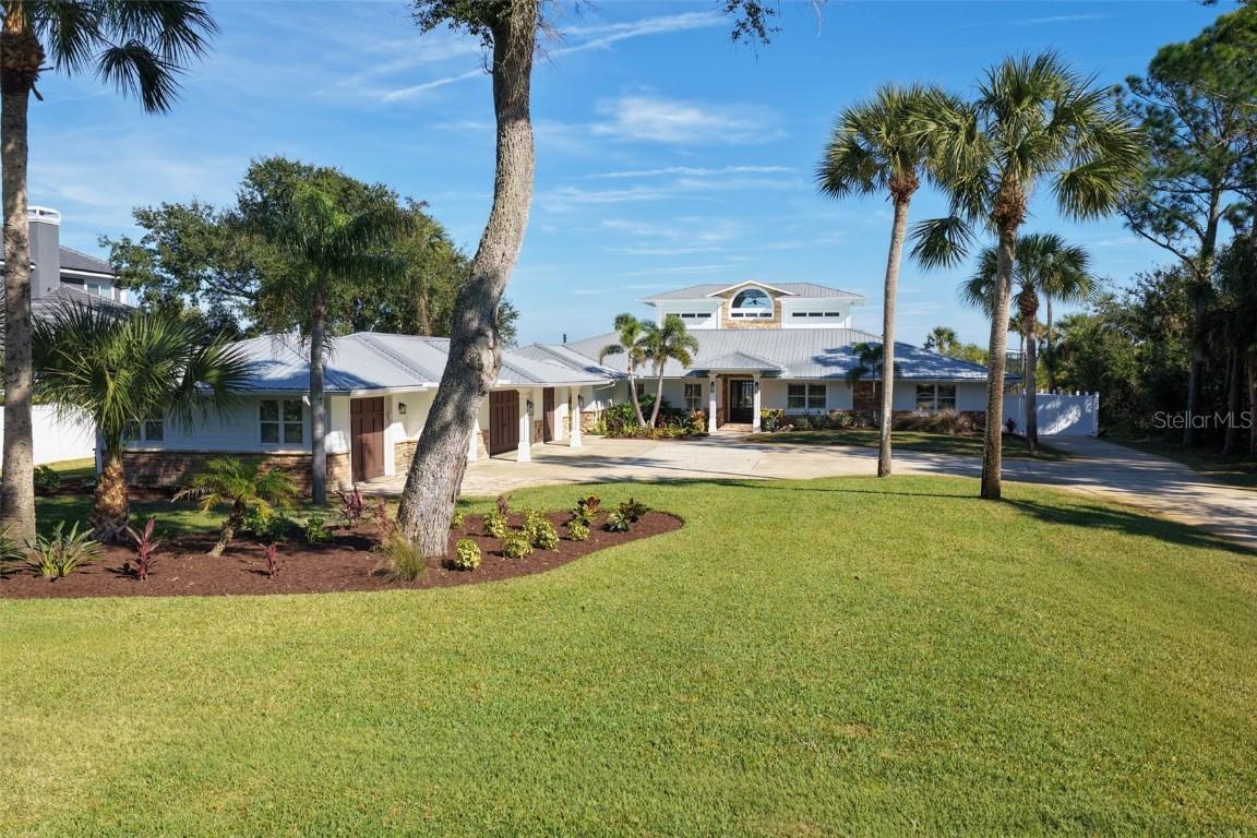 1640 Lambert Ave., Flagler Beach, FL 32136