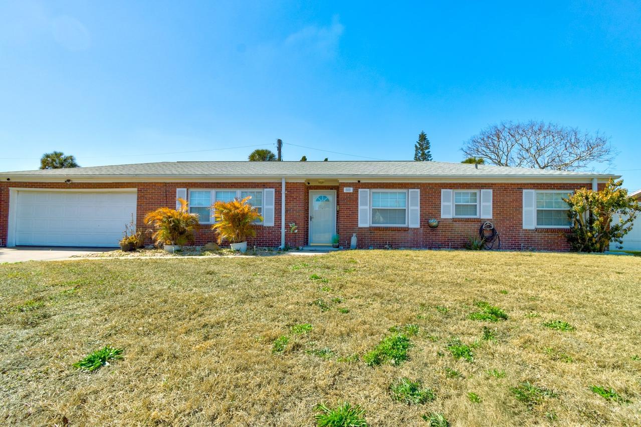 888 W Coquina Dr., Daytona Beach, FL 32117