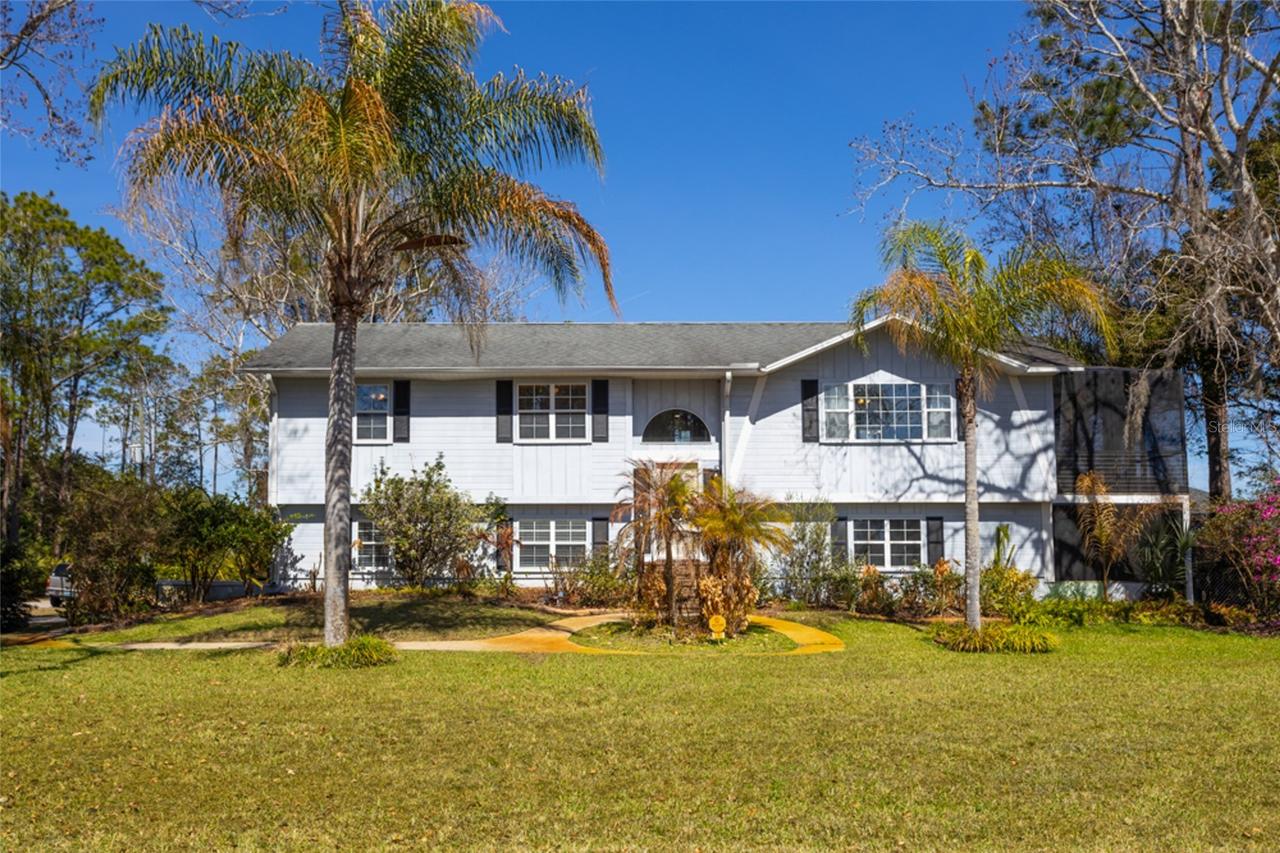 1 Ryding Ln., Palm Coast, FL 32164