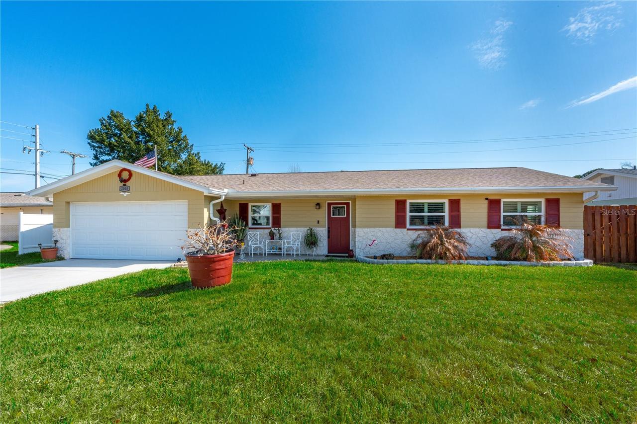 2005 Oriole Ln., Daytona Beach, FL 32119