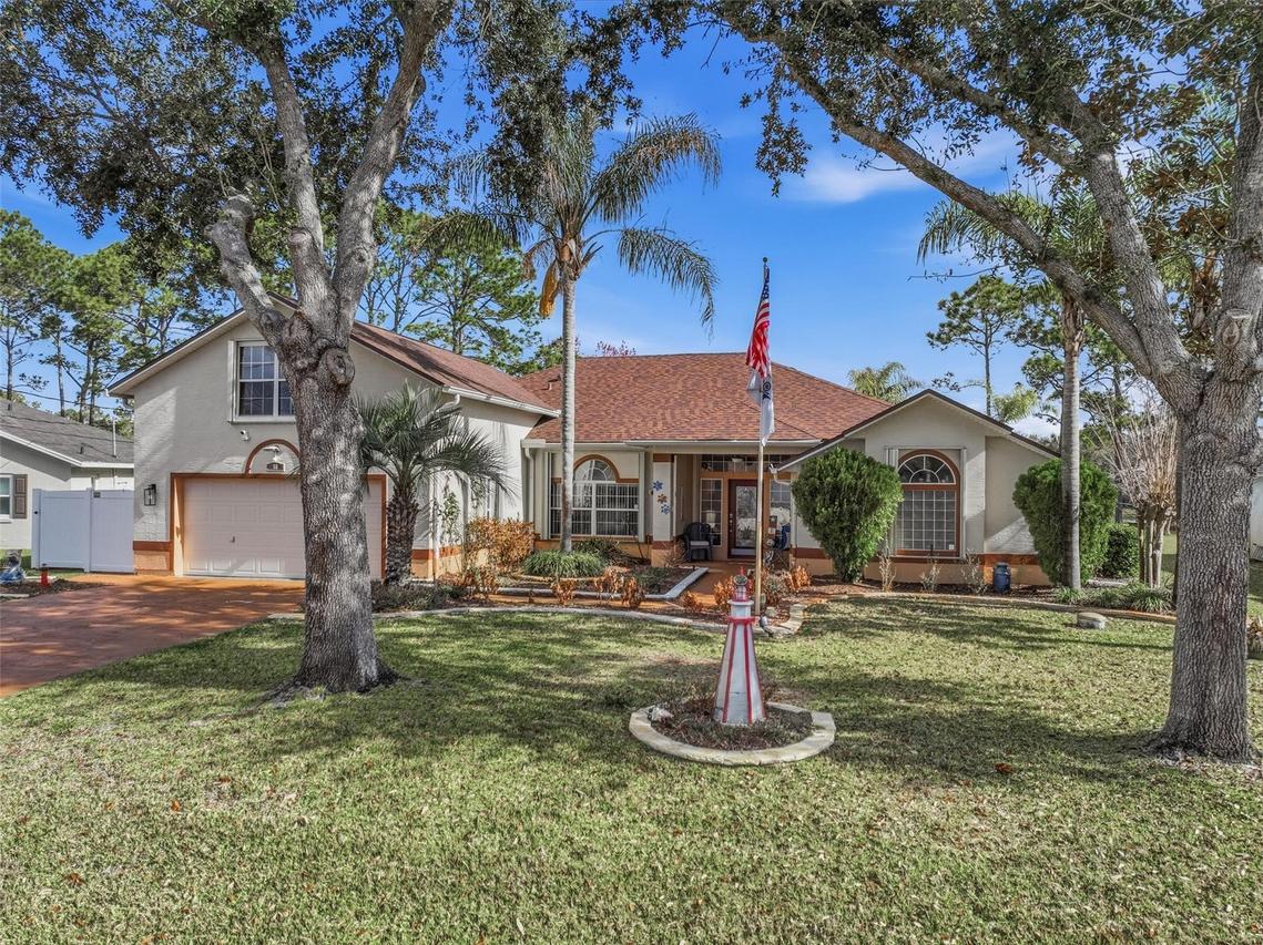 58 Buttonworth Dr., Palm Coast, FL 32137