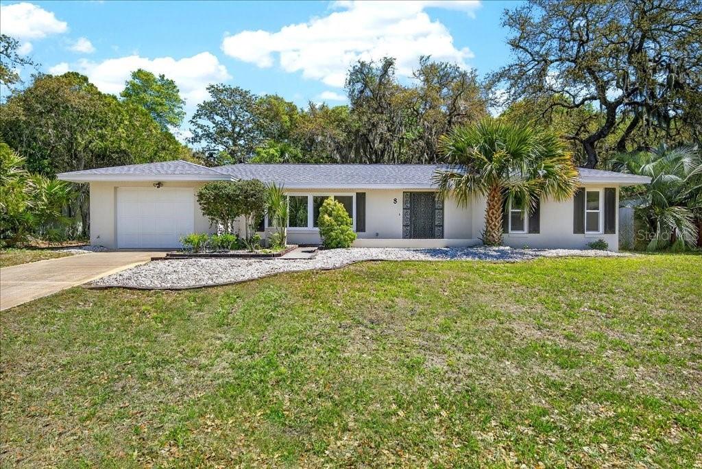 8 Blare Dr., Palm Coast, FL 32137