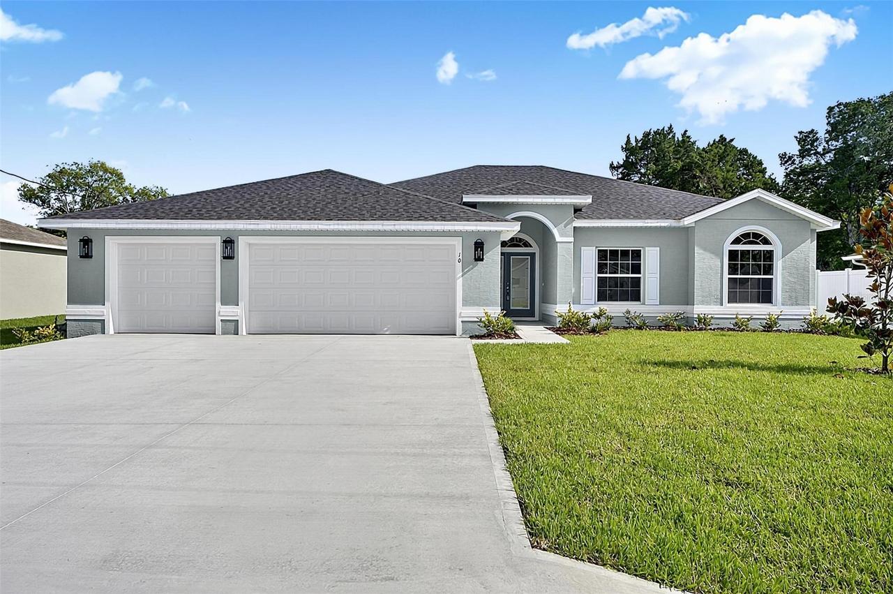 10 Persimmon Dr., Palm Coast, FL 32164