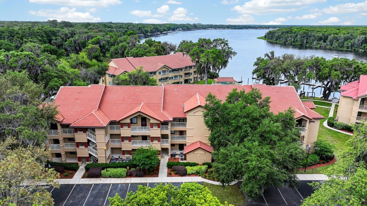99 Broad River Pl. #2105, Welaka, FL 32193