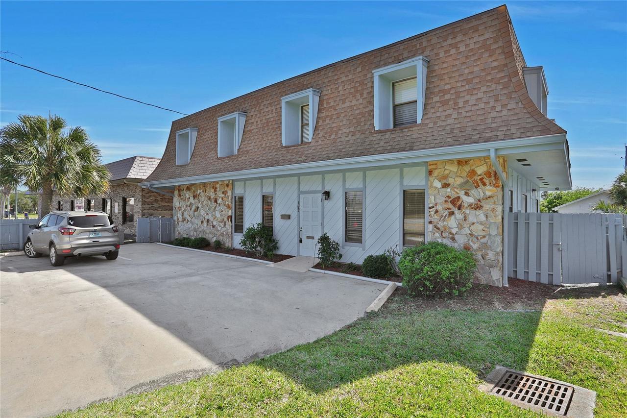 162 S Peninsula Dr., Daytona Beach, FL 32118