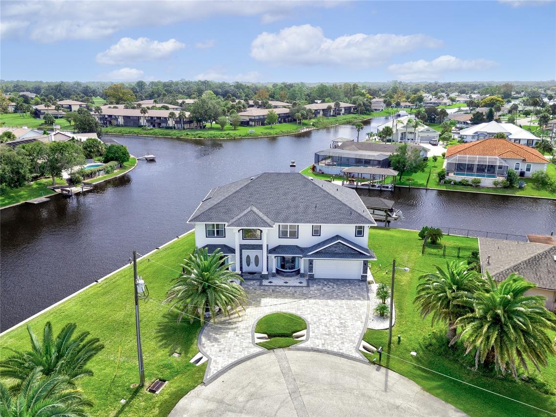 16 Florence Ct., Palm Coast, FL 32137