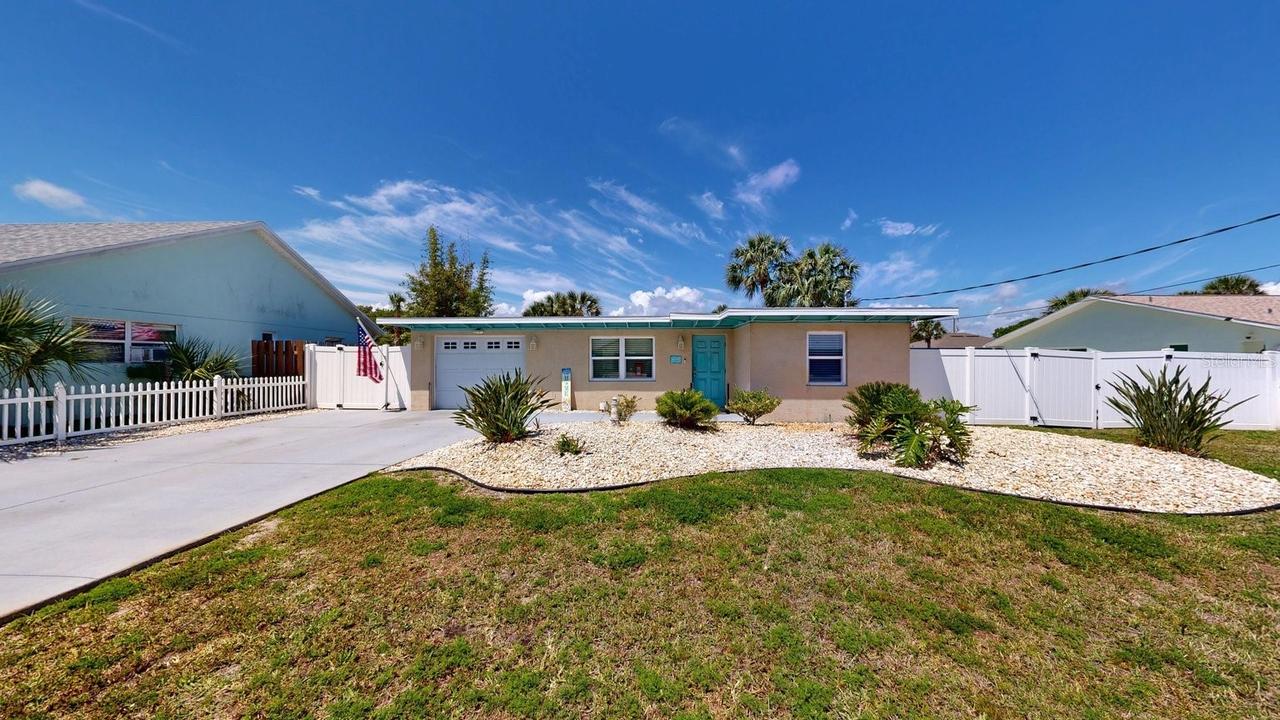 119 N Palmetto Ave., Flagler Beach, FL 32136