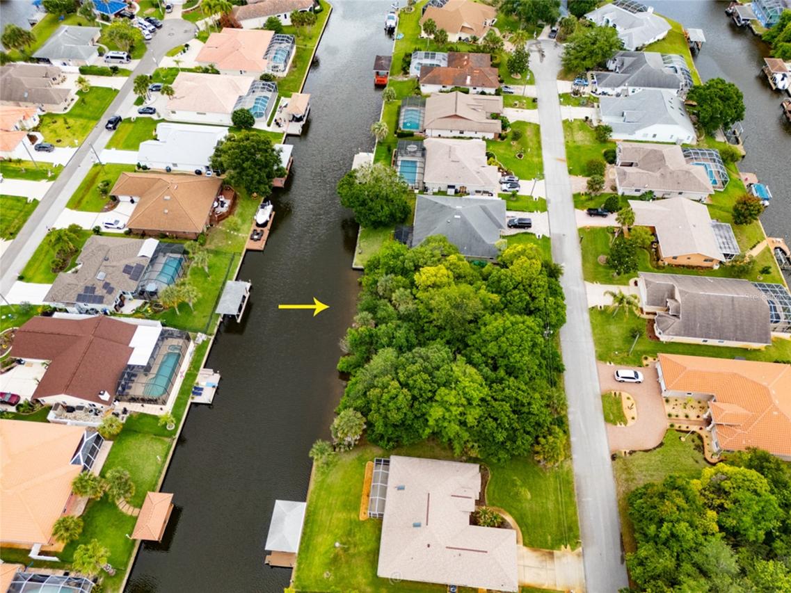 11 Commander Ct., Palm Coast, FL 32137