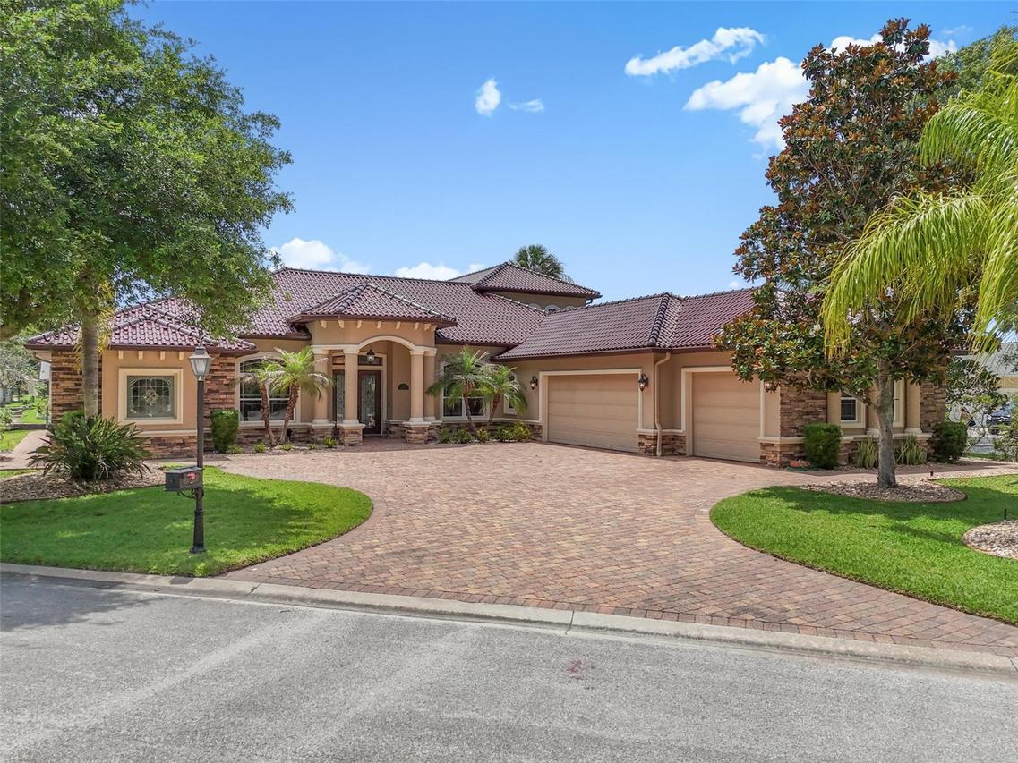 2 Caitlin Ct., Palm Coast, FL 32137