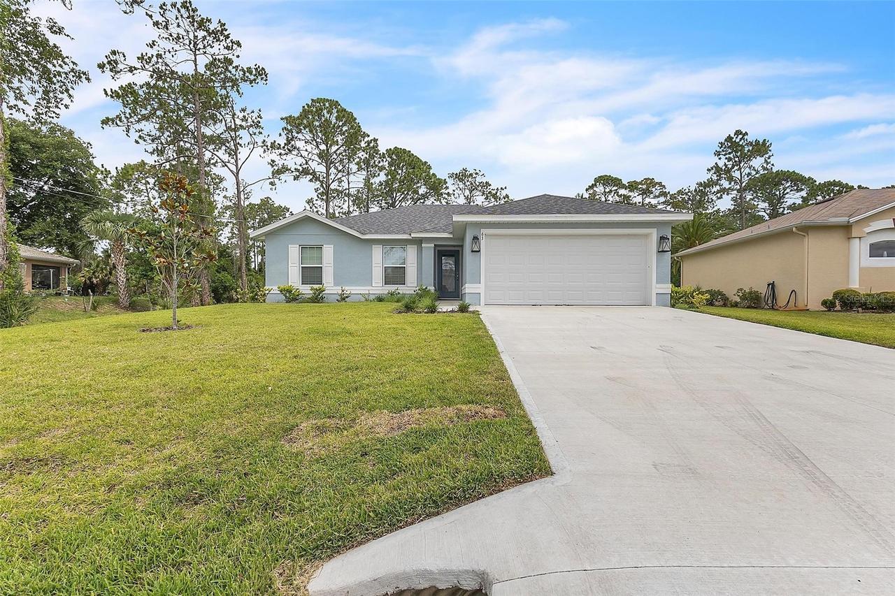 63 President Ln., Palm Coast, FL 32164