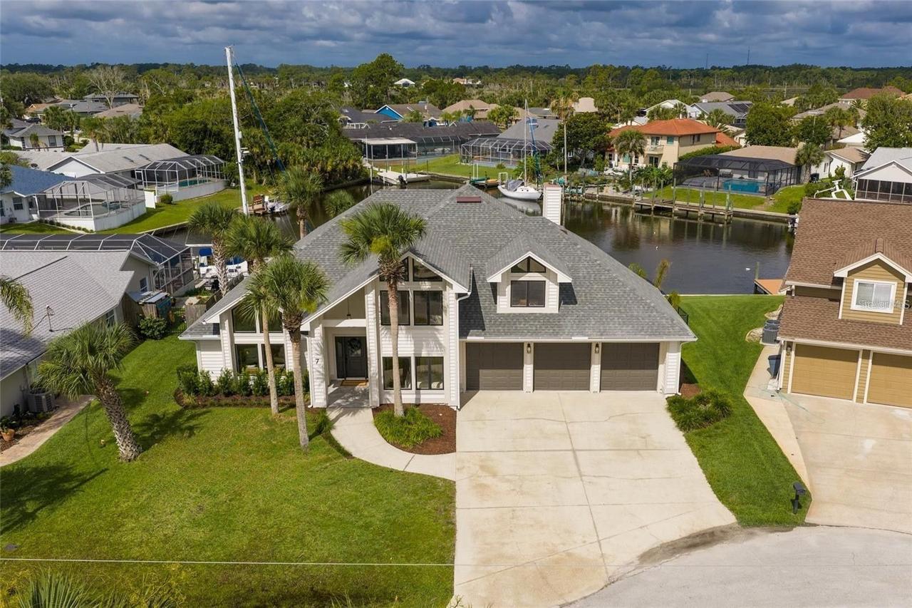 7 Chinook Ct., Palm Coast, FL 32137