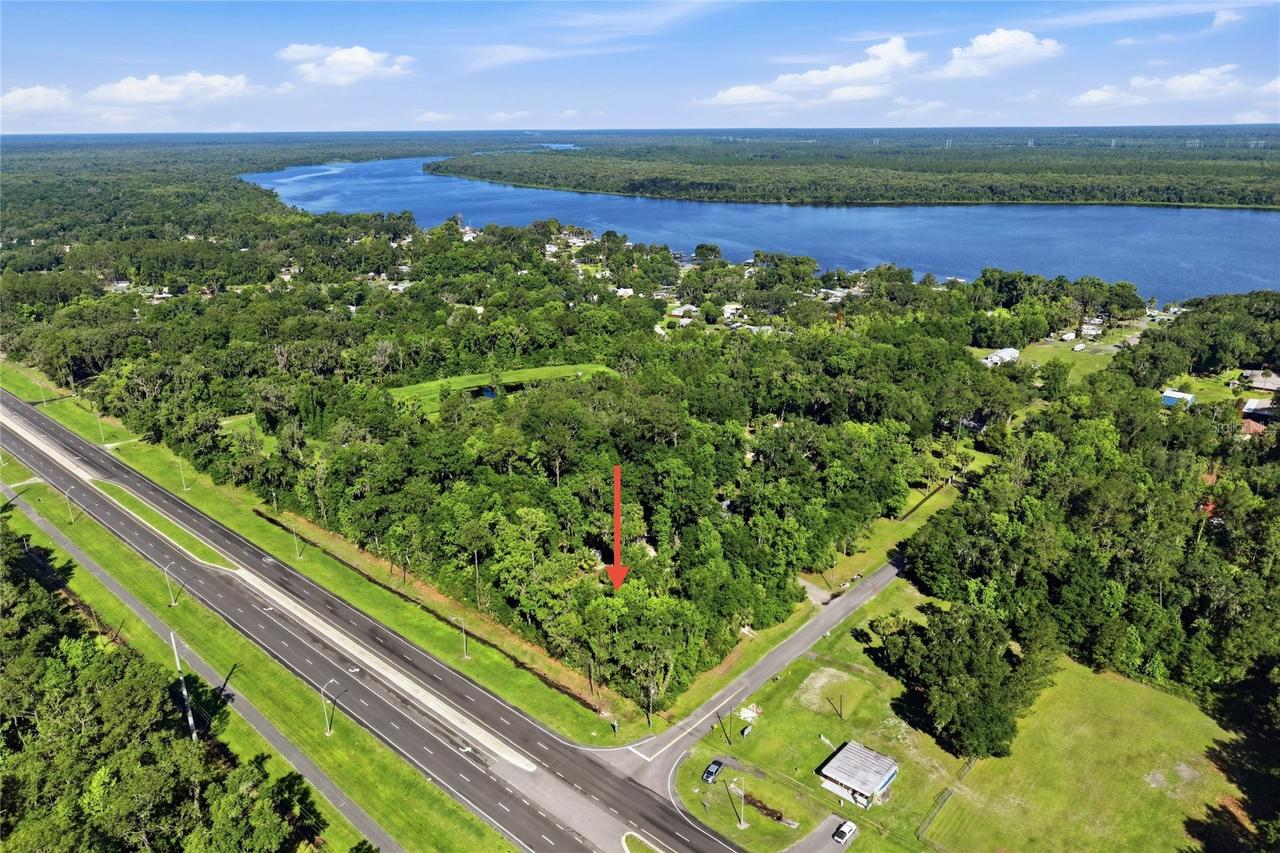 103 Troupe Rd., San Mateo, FL 32187