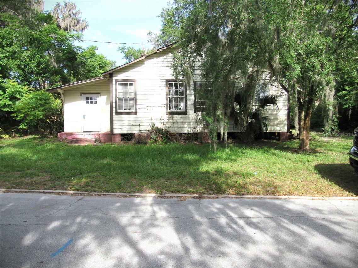 14 S Lake St., Crescent City, FL 32112